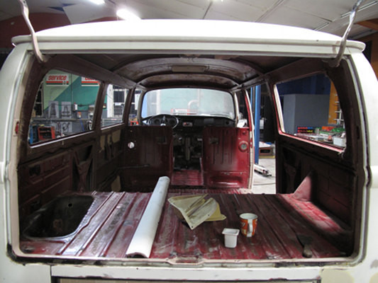 Combi VW vidé de son contenu