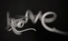 Liane en forme de "Love"