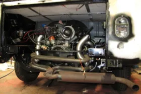 Combi VW: repose moteur